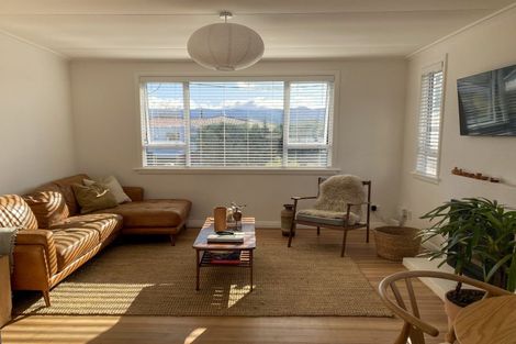 Photo of property in 8 Barrett Place, Carterton, 5713