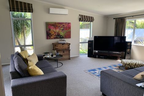 Photo of property in 20 Azure Place, Huntington, Hamilton, 3210