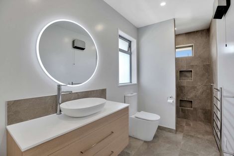 Photo of property in 6 Hunter Lane, Amberley, 7410