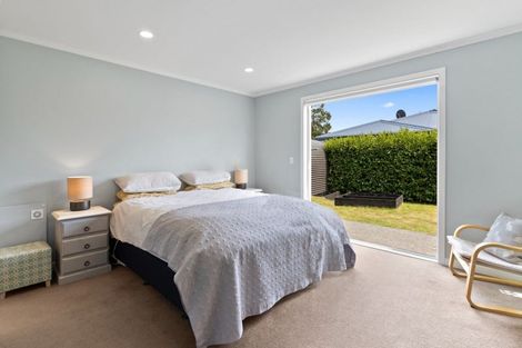 Photo of property in 28 Cotter Street, Greytown, 5712