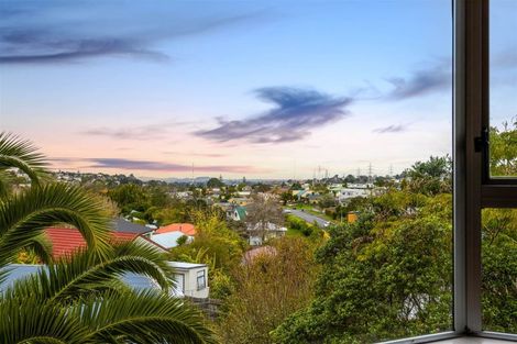 Photo of property in 10 Yule Place, Massey, Auckland, 0614