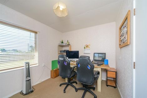 Photo of property in 28 Alexandra Street, Marton, 4710