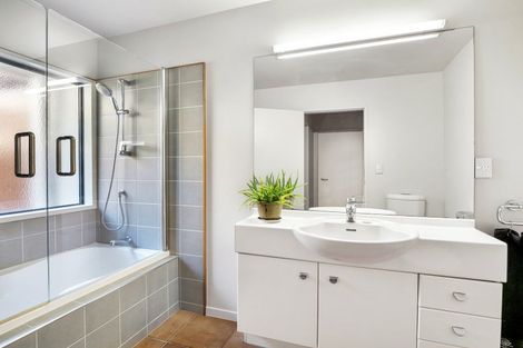 Photo of property in 4b Rita Street, Mount Maunganui, 3116