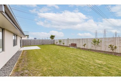 Photo of property in 34 Roberts Road, Hei Hei, Christchurch, 8042
