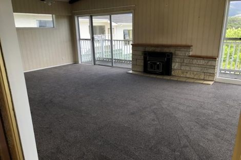 Photo of property in 22 Sunnyview Drive, Brown Owl, Upper Hutt, 5018