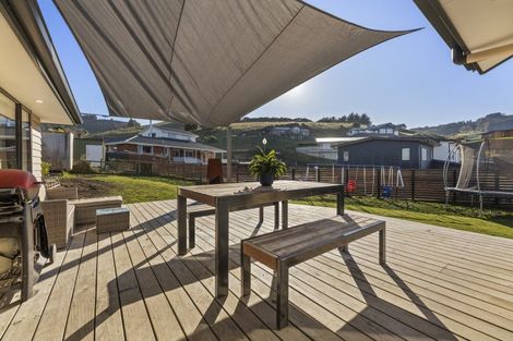 Photo of property in 18 Goddard Way, Sawyers Bay, Port Chalmers, 9023