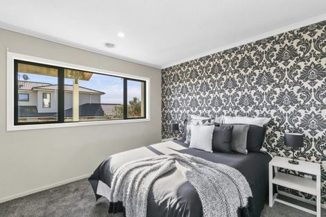 Photo of property in 19 Milford Street, Aotea, Porirua, 5024