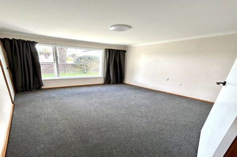 Photo of property in 1 Highfield Place, Levin, 5510