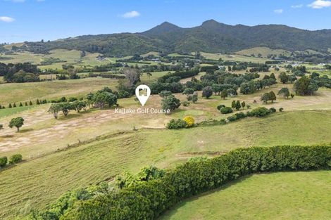 Photo of property in 12 Kaitake Place, Oakura, 4314