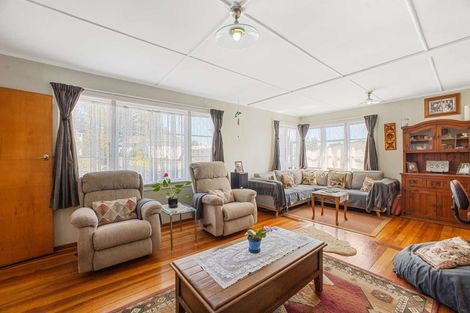 Photo of property in 24 Endeavour Street, Marfell, New Plymouth, 4310