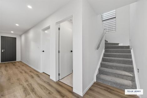 Photo of property in 25 Jandell Crescent, Bucklands Beach, Auckland, 2014