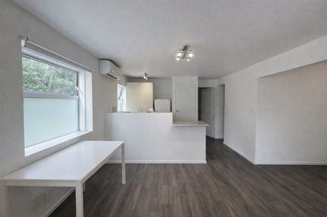 Photo of property in 137 Gossamer Drive, Pakuranga Heights, Auckland, 2010