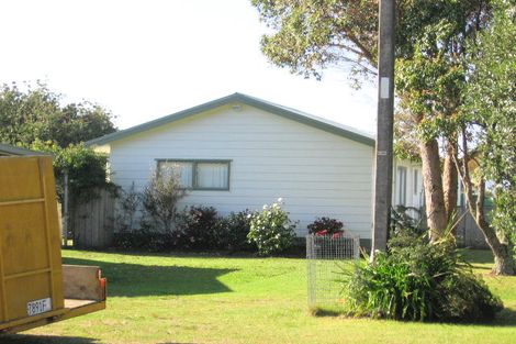 Photo of property in 93 Riverview Road, Cooks Beach, Whitianga, 3591
