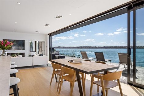 Photo of property in 17 Lansdowne Street, Bayswater, Auckland, 0622