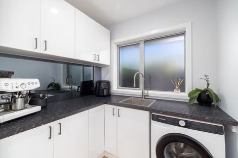 Photo of property in 2 Pembroke Street, Avondale, Christchurch, 8061