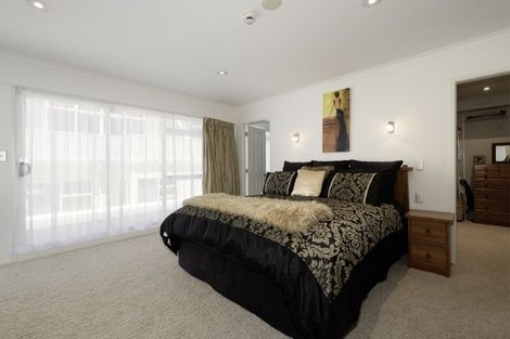 Photo of property in 3/45 Marine Parade, Mount Maunganui, 3116