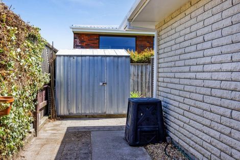Photo of property in 20 Sackville Street, Fitzroy, New Plymouth, 4312