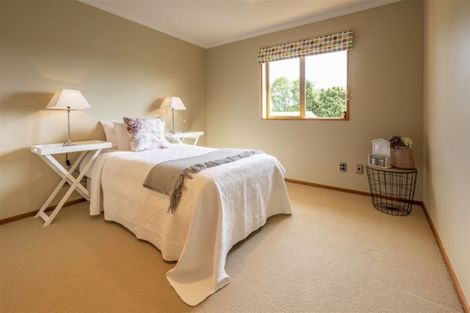 Photo of property in 41b Avonhead Road, Avonhead, Christchurch, 8042