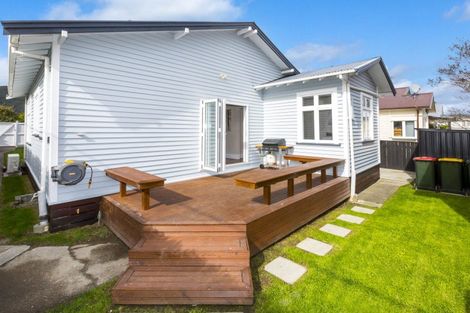 Photo of property in 8 Leighton Avenue, Waiwhetu, Lower Hutt, 5010