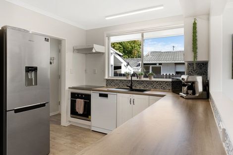 Photo of property in 25 Montana Road, Totara Park, Upper Hutt, 5018