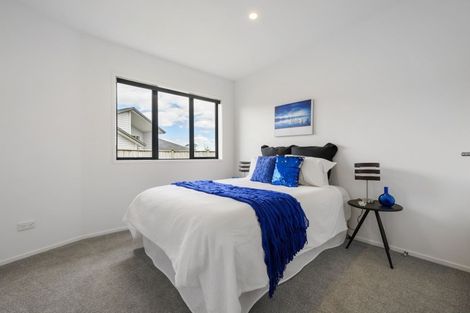 Photo of property in 28 Kilmacrennan Drive, Rosehill, Papakura, 2113