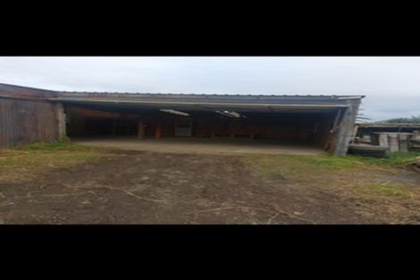 Photo of property in 37 Shaw Road, Oratia, Auckland, 0604