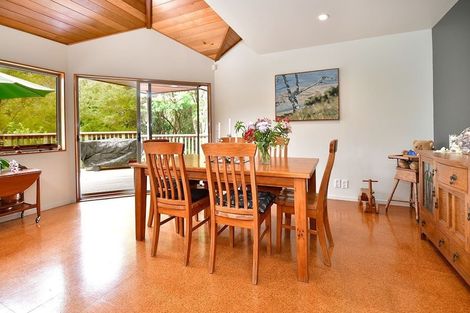 Photo of property in 70 Scott Road, Stanmore Bay, Whangaparaoa, 0932