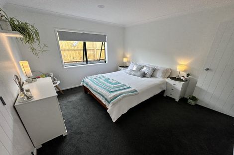 Photo of property in 18 Parkhaven Drive, Rosehill, Papakura, 2113