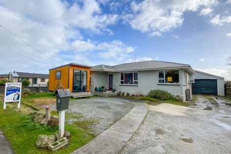 Photo of property in 15 Charlton Road, Gore, 9710