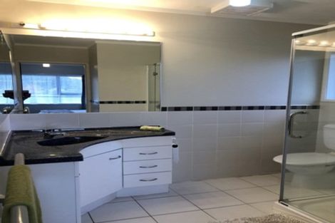 Photo of property in 2 Kemp Road, Kerikeri, 0230