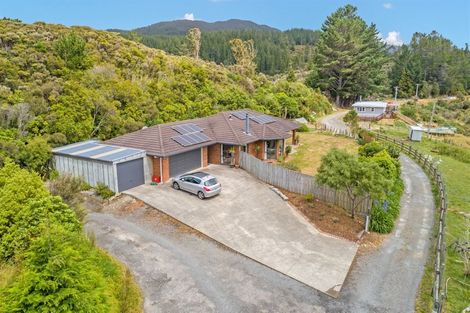 Photo of property in 110a Kaitoke Loop, Kaitoke, Upper Hutt, 5018