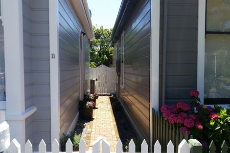 Photo of property in 11 Aorangi Terrace, Thorndon, Wellington, 6011