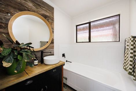 Photo of property in 38 Russell Street, Foxton, 4814