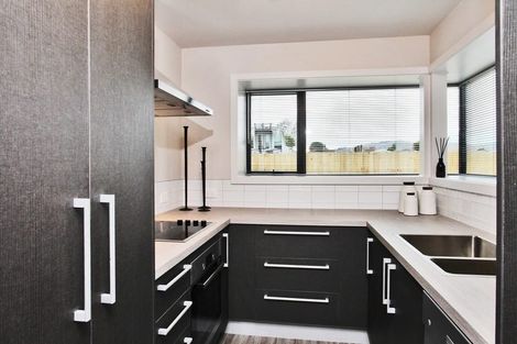 Photo of property in 4/60 Charles Street, Waltham, Christchurch, 8011