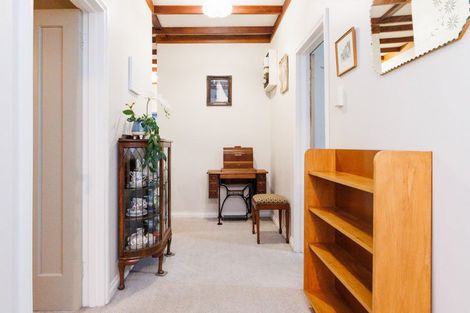 Photo of property in 51 Knowles Street, Terrace End, Palmerston North, 4410