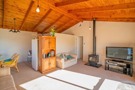 Photo of property in 28 Sarah Avenue, Whitianga, 3510