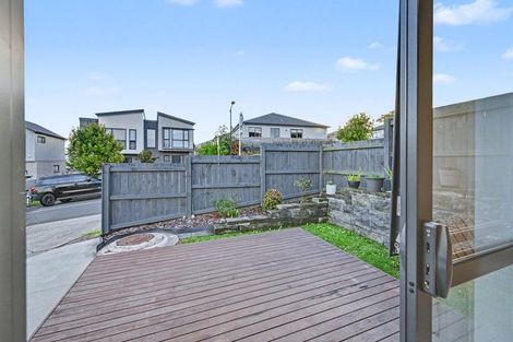 Photo of property in 113 Tiriwa Drive, Massey, Auckland, 0614