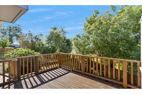 Photo of property in 24 Leaver Place, Weymouth, Auckland, 2103