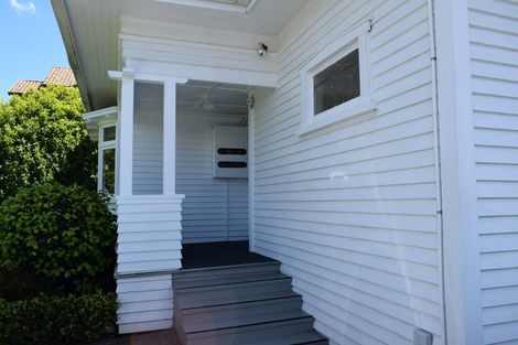 Photo of property in 57 Omahu Road, Greenlane, Auckland, 1051
