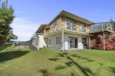 Photo of property in 68 Weatherly Road, Torbay, Auckland, 0630