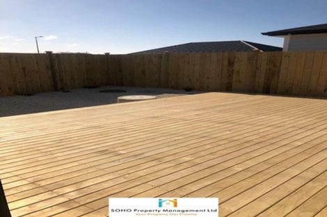 Photo of property in 64 Schoolside Road, Kumeu, 0810