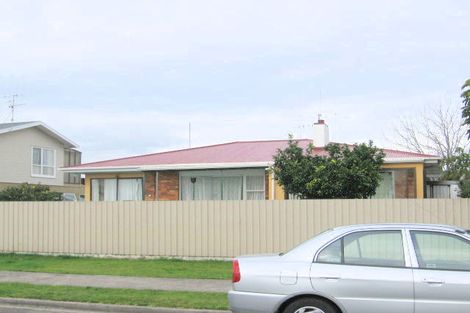 Photo of property in 8 Kulim Avenue, Otumoetai, Tauranga, 3110