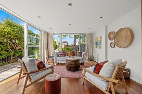 Photo of property in 9 Poynder Avenue, Merivale, Christchurch, 8014