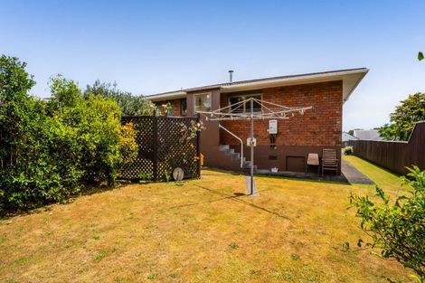 Photo of property in 14 Poplar Grove, Whalers Gate, New Plymouth, 4310