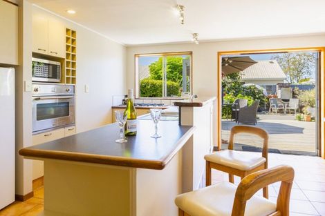 Photo of property in 15 Spriggs Crescent, Greenmeadows, Napier, 4112