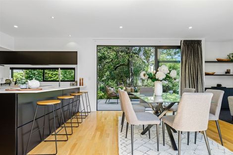 Photo of property in 62 Straven Road, Fendalton, Christchurch, 8014