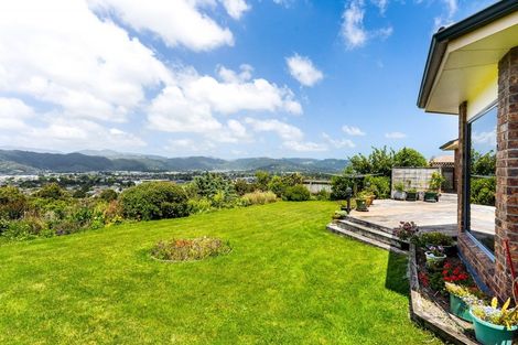 Photo of property in 5 Birkinshaw Grove, Riverstone Terraces, Upper Hutt, 5018