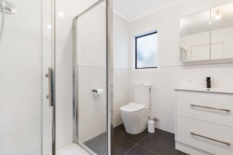 Photo of property in 1/11 Ranui Station Road, Ranui, Auckland, 0612