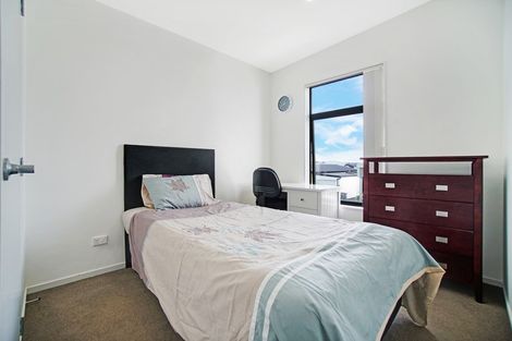 Photo of property in 55 Battalion Drive, Papakura, 2110