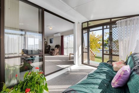 Photo of property in 17 Hibiscus Avenue, Hamilton Lake, Hamilton, 3204